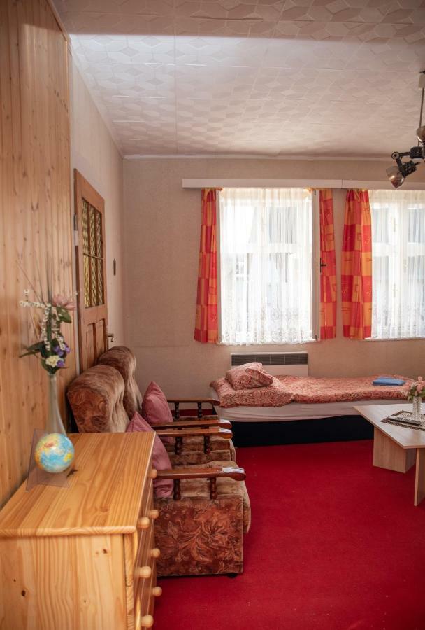 Apartmany U Kocoura Pod Klinovcem Kovářská Exteriör bild